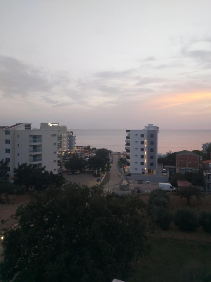 Aida דוברה וודה